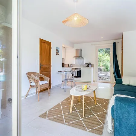 Appartement Lecrin : Moderne Jardin Piscine